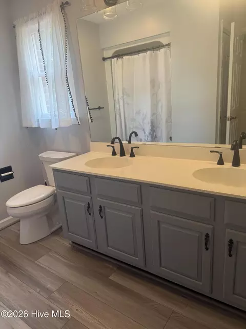 Bath - 120 Robin Ln #B-59, Pinehurst, NC 28374 photo 1 of 1