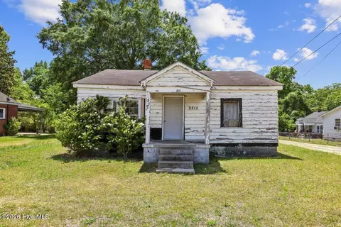 2215 Hunter Hill Rd, Rocky Mount, NC 27804