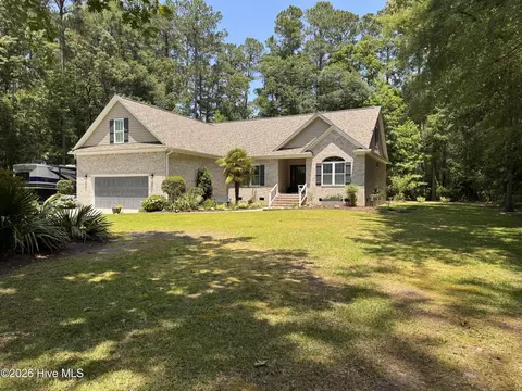3104 Peppercorn Rd, New Bern, NC 28562