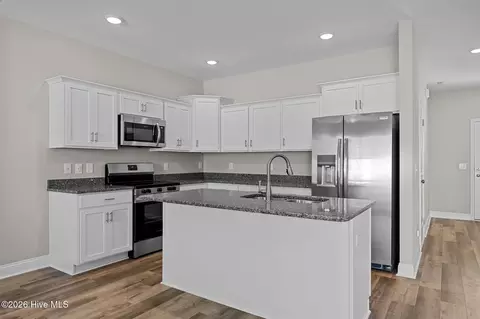 Kitchen - 120 Bridge Point Cir #2C, Cedar Point, NC 28584 photo 2 of 3