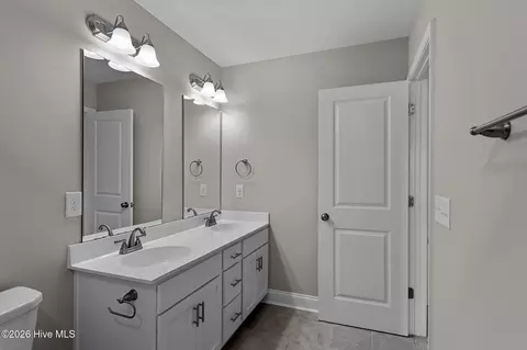Bath - 120 Bridge Point Cir #2C, Cedar Point, NC 28584 photo 2 of 5
