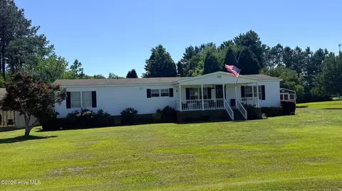 320 Hubs Rec Rd, Belhaven, NC 27810