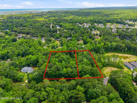 200-202 Creekview Dr, Hampstead, NC 28443