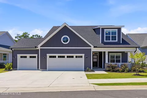 50 Coburn Ct, Hampstead, NC 28443