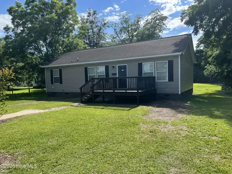 234 S Wilson St, Chadbourn, NC 28431