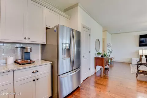 Kitchen - 990 Glenhaven Dr, Evans, GA 30809 photo 5 of 5