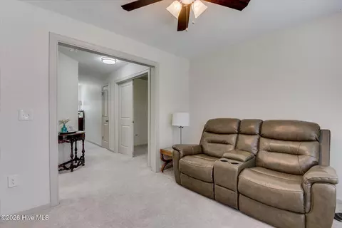 Entry Way - 990 Glenhaven Dr, Evans, GA 30809 photo 6 of 7