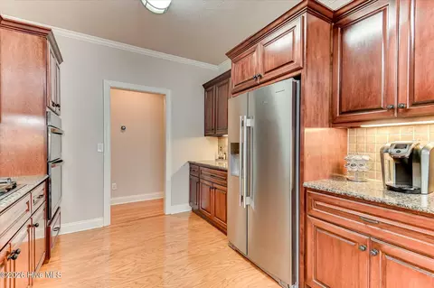 Kitchen - 2020 Highgrass Ct, Evans, GA 30809 photo 4 of 7
