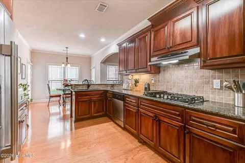 Kitchen - 2020 Highgrass Ct, Evans, GA 30809 photo 6 of 7