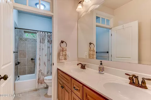 Bath - 2020 Highgrass Ct, Evans, GA 30809 photo 3 of 3