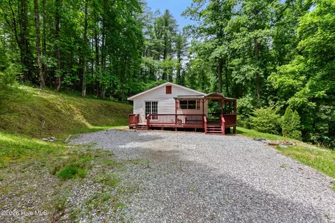 60 Fleming St, Murphy, NC 28906