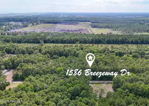 1586 Breezeway Dr, Ocean Isle Beach, NC 28469