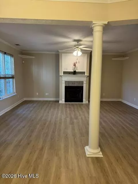 Living - 636 Surrey Ln, Martinez, GA 30907 photo 1 of 2