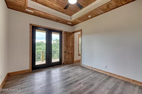 Bedroom - 116 Short Oak Run, Murphy, NC 28906 photo 3 of 7