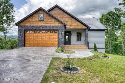 Exterior - 116 Short Oak Run, Murphy, NC 28906 photo 4 of 24