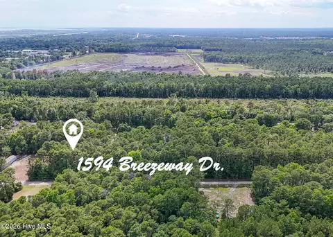 1594 Breezeway Dr SW, Ocean Isle Beach, NC 28469