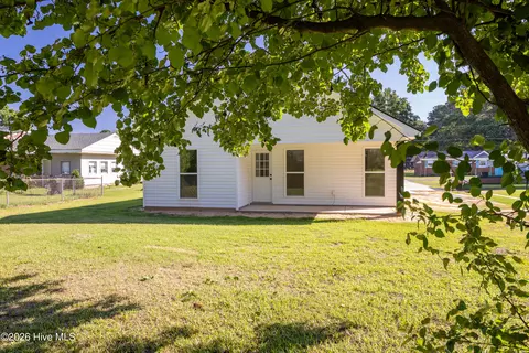 Exterior - 103 Harmon St, Clinton, NC 28328 photo 1 of 1
