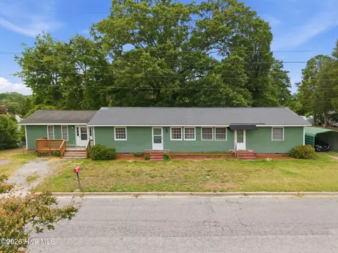 300 Cemetery Rd, Greenville, NC 27858