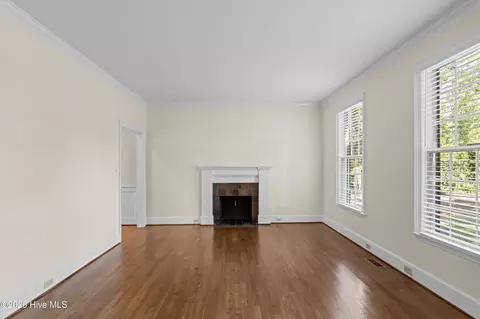 Living - 3002 Cedar Hill Ln, Augusta, GA 30909 photo 1 of 8