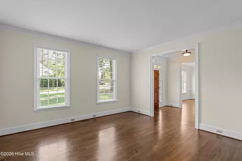 Living - 3002 Cedar Hill Ln, Augusta, GA 30909 photo 3 of 8