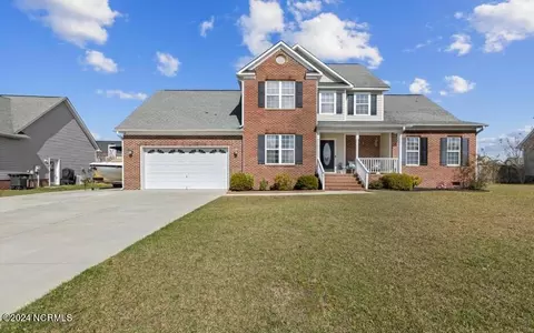 115 Glenburney Dr, Jacksonville, NC 28540