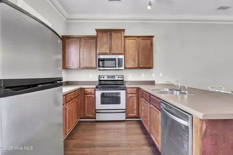 Kitchen - 4814 Exton Park Loop, Castle Hayne, NC 28429 photo 2 of 2