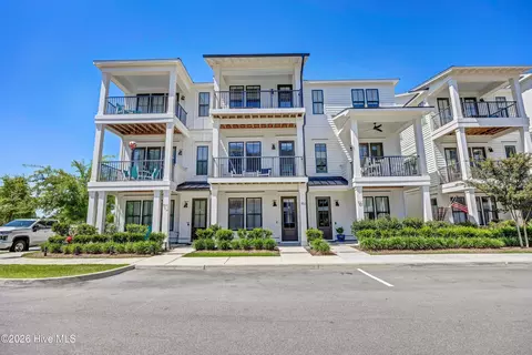 162 Dugger Ln, Wilmington, NC 28412