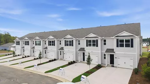 105 Kimber Dr, Rocky Mount, NC 27804