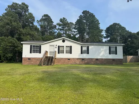 228 Bellhammon Forest Dr, Rocky Point, NC 28457
