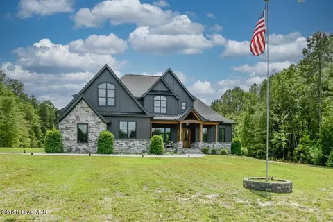 356 Graham Rd, Cameron, NC 28326
