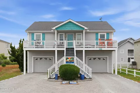 118 Crab St, Holden Beach, NC 28462