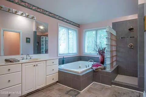 Bath - 155 Brookhaven Rd, Pinehurst, NC 28374 photo 1 of 3