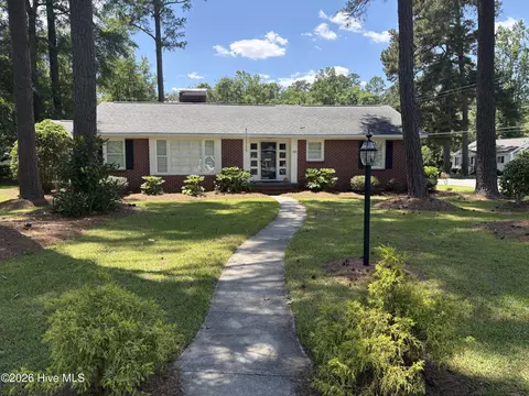 125 Tucker St, Whiteville, NC 28472