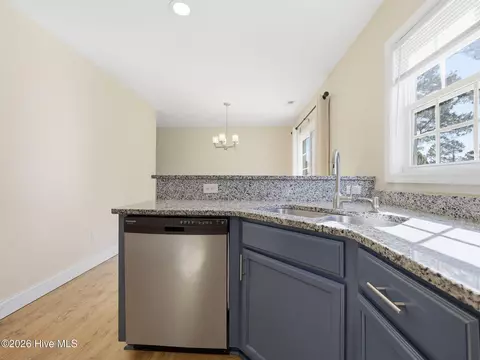 Kitchen - 128 Van Riggs Rd, Hubert, NC 28539 photo 2 of 4