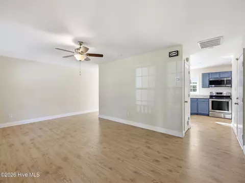 Living - 128 Van Riggs Rd, Hubert, NC 28539 photo 1 of 5