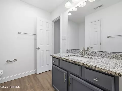 Bath - 128 Van Riggs Rd, Hubert, NC 28539 photo 2 of 5
