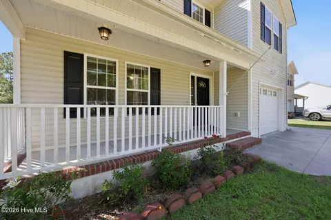 Exterior - 128 Van Riggs Rd, Hubert, NC 28539 photo 4 of 13
