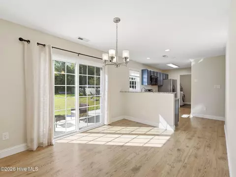Dining - 128 Van Riggs Rd, Hubert, NC 28539 photo 1 of 2