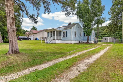 403 Sherwood Rd, Jacksonville, NC 28540