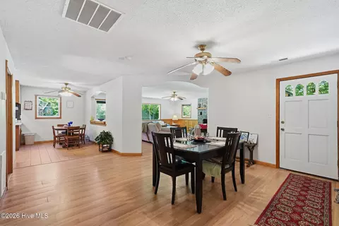 Dining - 562 Sunny Ln, Marble, NC 28905 photo 2 of 4