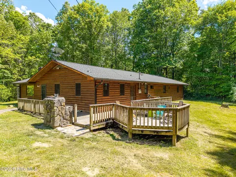Exterior - 562 Sunny Ln, Marble, NC 28905 photo 6 of 21