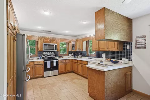 Kitchen - 562 Sunny Ln, Marble, NC 28905 photo 2 of 8