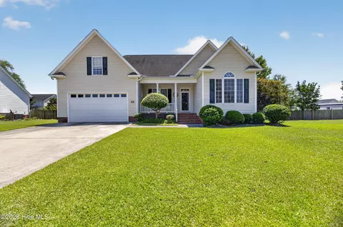 378 Primrose Ln, Winterville, NC 28590