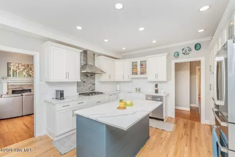 Kitchen - 1364 Waterston Dr, Evans, GA 30809 photo 3 of 8