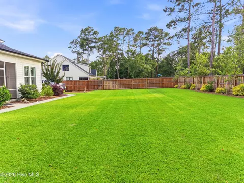 Exterior - 194 Hampton Ct, Hampstead, NC 28443 photo 9 of 20