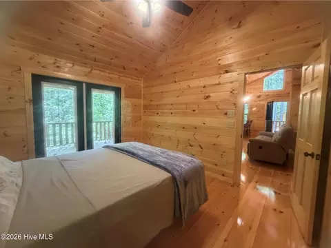 Bedroom - 200 Bentley Cv, Murphy, NC 28906 photo 1 of 2