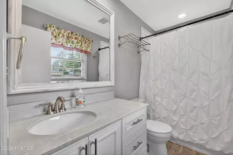 Bath - 2916 Kipling Dr, Augusta, GA 30909 photo 2 of 2