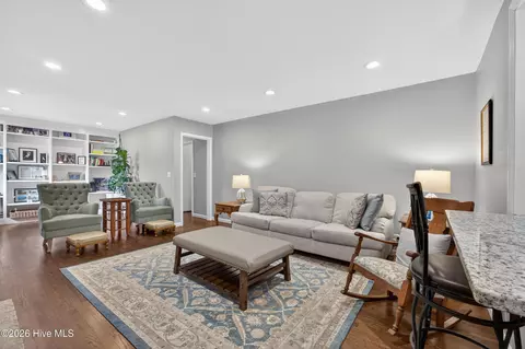 Living - 2916 Kipling Dr, Augusta, GA 30909 photo 2 of 3