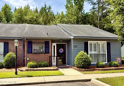 3156 Fox Run Dr, Kinston, NC 28504