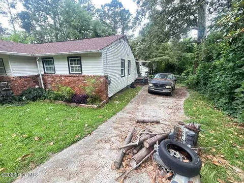Exterior - 2825 Fairmount St, Augusta, GA 30906 photo 2 of 2